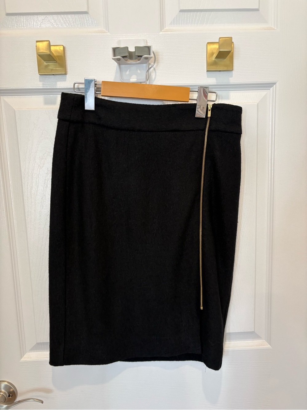 Banana Republic Classic Black Zip-Accent Pencil Skirt #1364